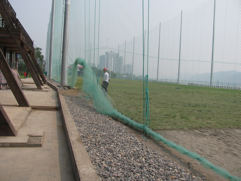 宜賓濱江高爾夫練習(xí)場圍網(wǎng)工程